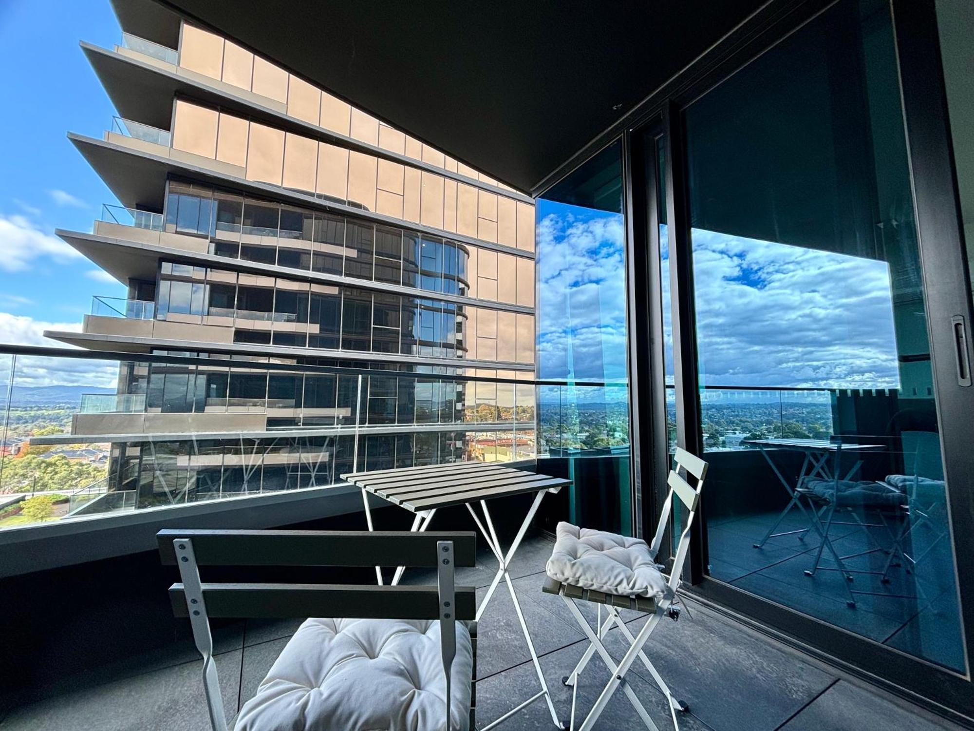 Skygarden Luxury Condo Glen Waverley Exteriör bild