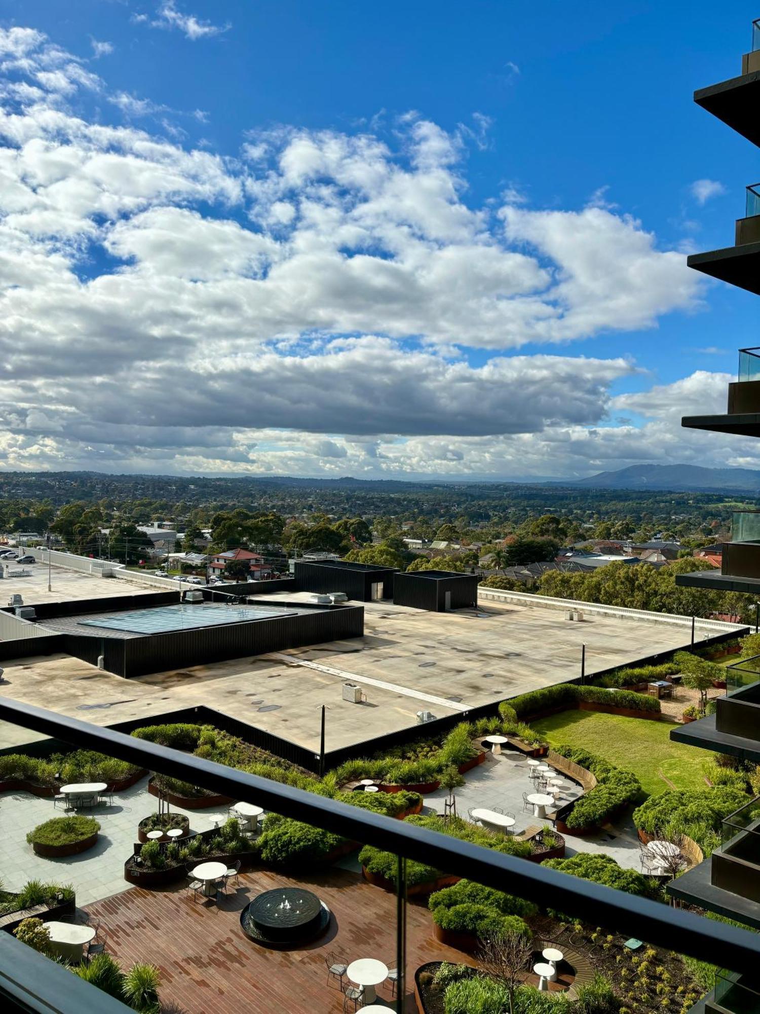 Skygarden Luxury Condo Glen Waverley Exteriör bild
